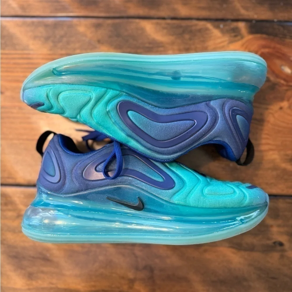 Nike AirMax 720. youth 4.5. Blues/green